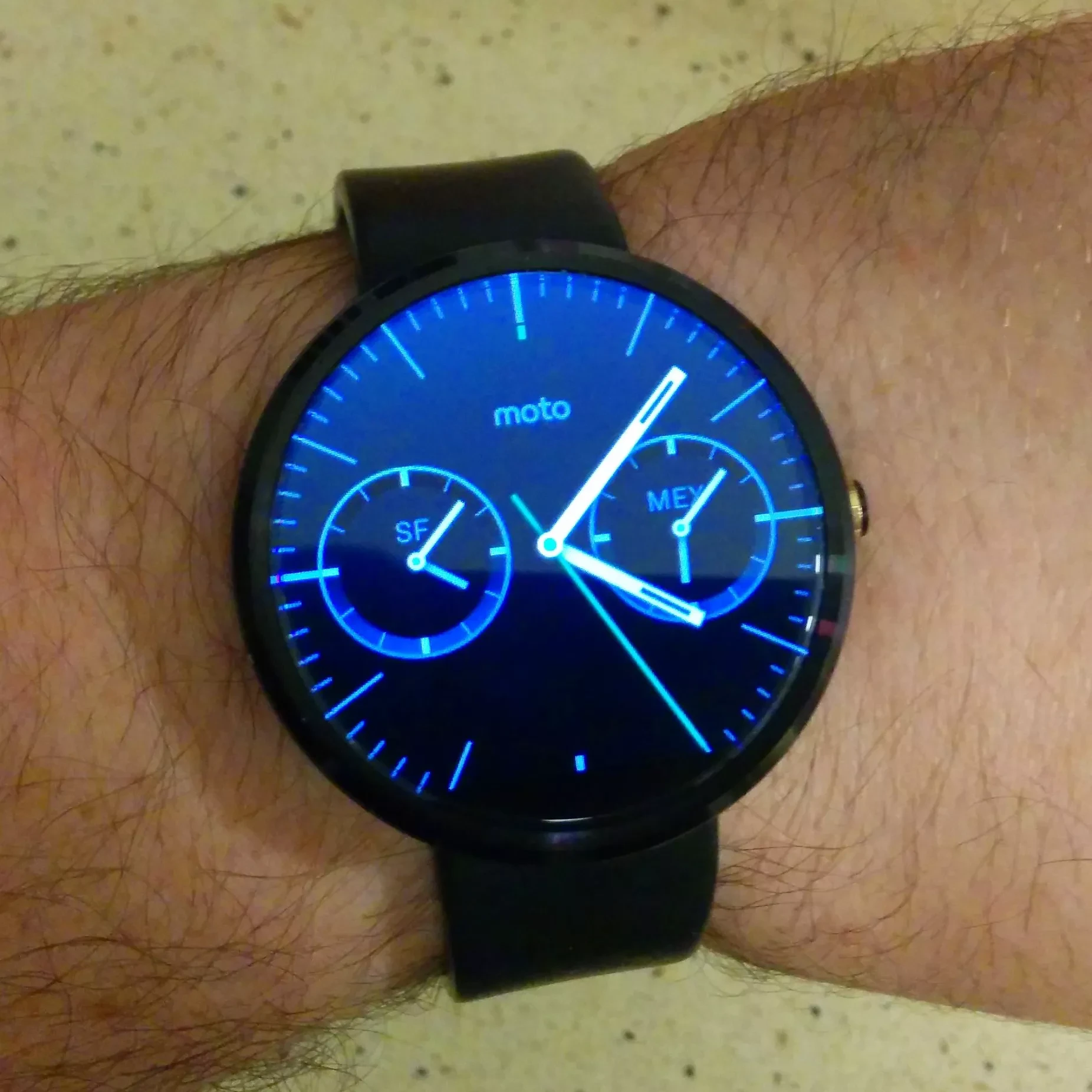 Moto 360 Watch